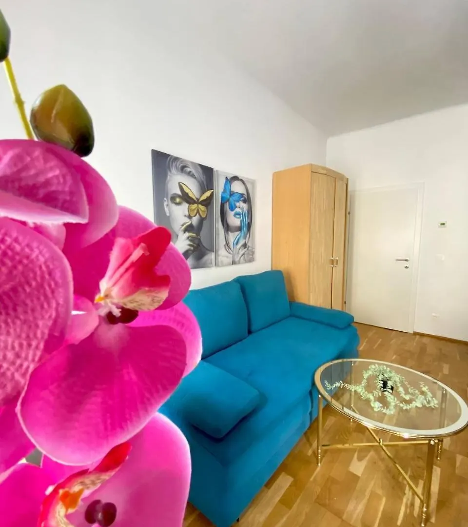 Deluxe Studio In Josefstaedter Strasse Area Διαμέρισμα Βιέννη 0*,